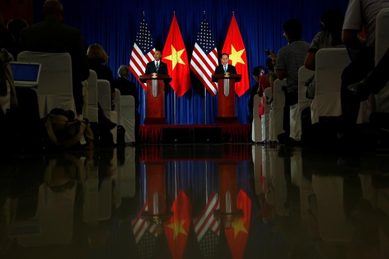 Loat anh Tong thong Obama o Viet Nam tren Reuters-Hinh-6